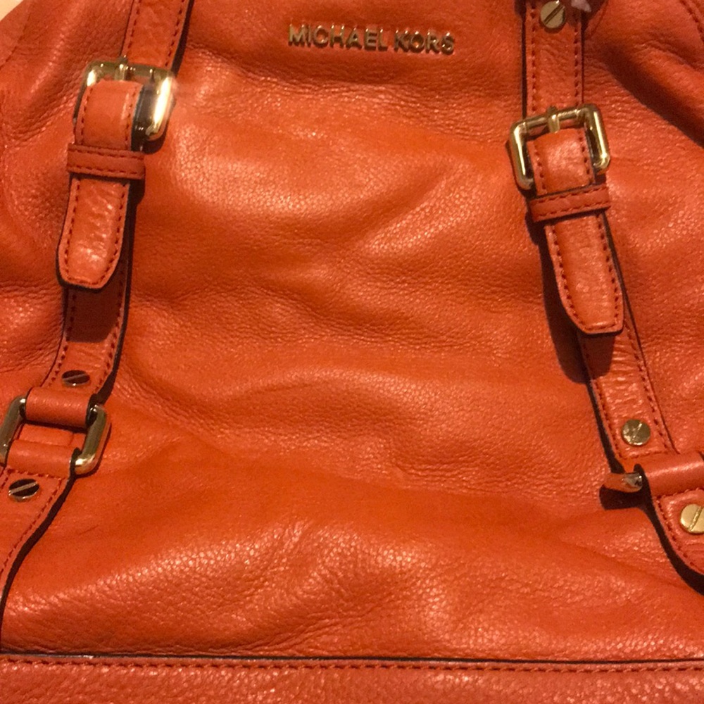 Michael Kors handbag comes with long strap